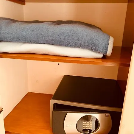 アパートホテル Ponderosa Holiday Apartaments プラヤ・デ・ラス・アメリカス